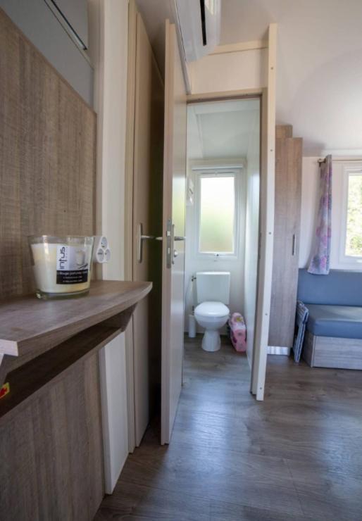 Casita - Mobil Home - Camping - Mobilhome De Particulier Dans Un Camping ลาการ์ดเฟรเนต์ ภายนอก รูปภาพ